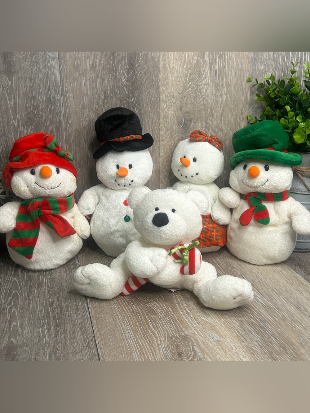 VTG Ty Beanie Babies Holiday Plush Lot Snowmen Polar Bear Christmas Decor ‘06-07